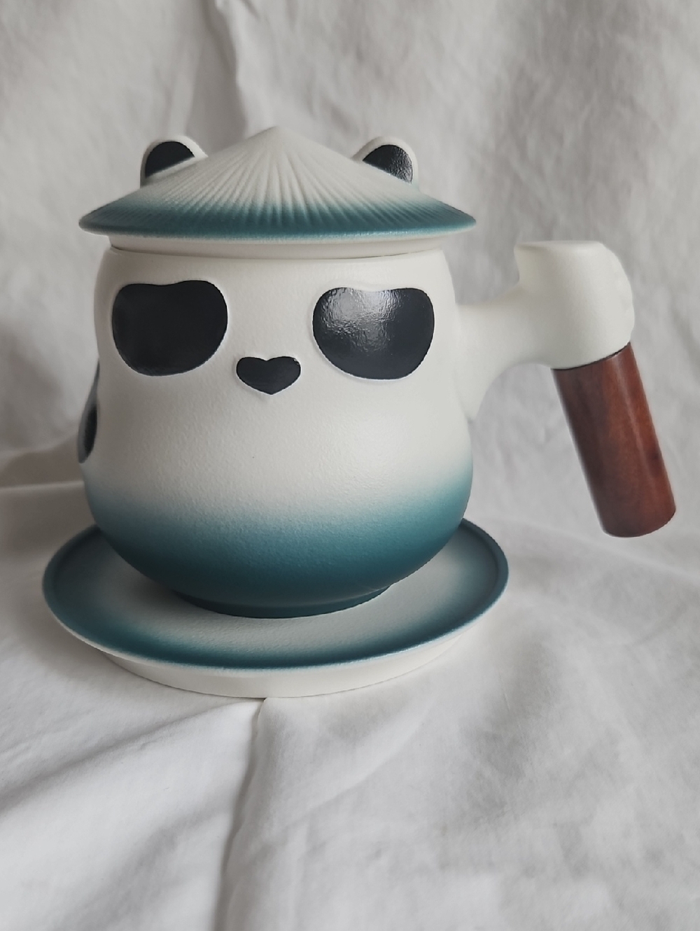NWOT Zens, Panda Tea cup With Defuser, Lid And Saucer - Teal Ombre